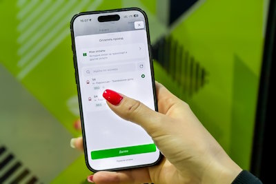 В трамваях «Чижик» заработал новый способ оплаты, основанный на определении геопозиции пассажира